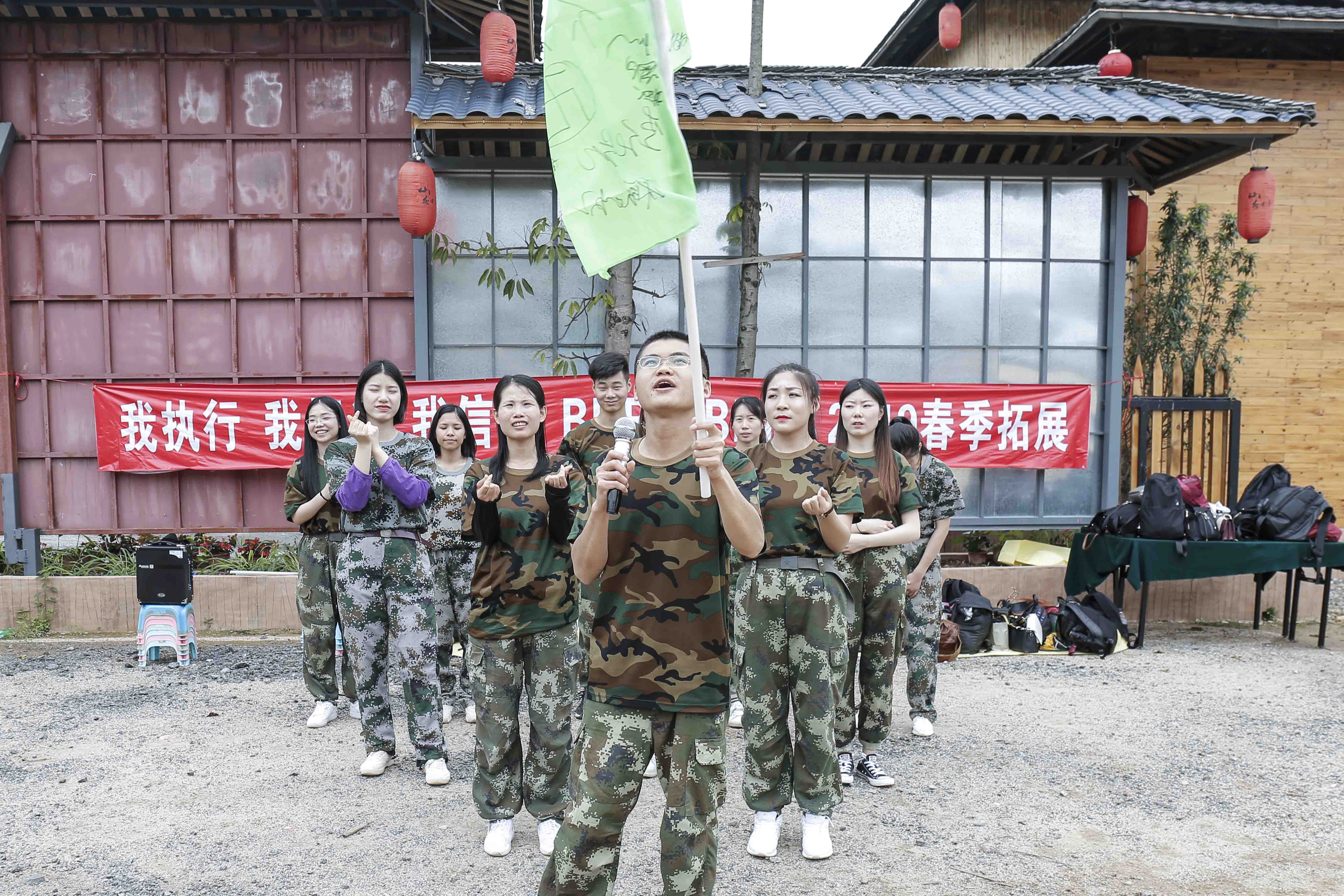 1589184895687693.jpg 1589184895687693.jpg